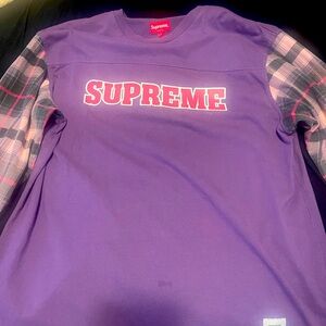 Supreme sweat shirt size large, worn three times. Good condition.